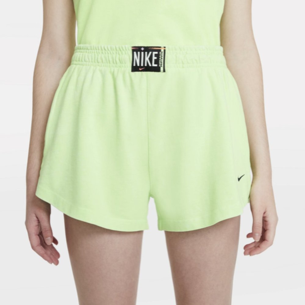 S 100% cotton shorts - Nike Sportswear - Ghost Green/Black - pockets!